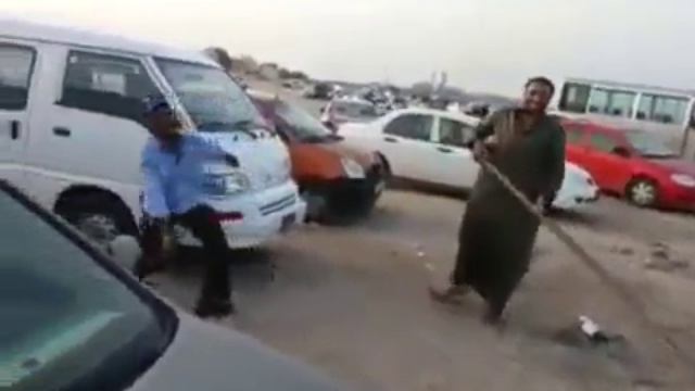 На Испуг Взял) смотреть онлайн