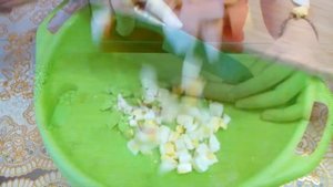 Салат из вермишели быстрого приготовления.Рецепт вкусного и сытного салата.