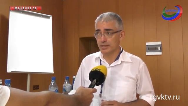 Гаджимурад Санжинский на конференции в ДГУ.