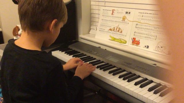 Я играю на пианино смотреть онлайн