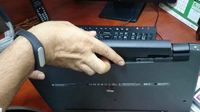 How to install battery in HP laptop Hp15 ac179 смотреть онлайн