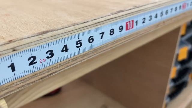 Самый функциональный рабочий стол в мире! Делаем верстак с 20 функциями смотреть онлайн