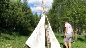 СТРОИМ ВИГВАМ НА ДАЧЕ (ТИПИ), детская площадка на даче, Играем в индейцев на даче.