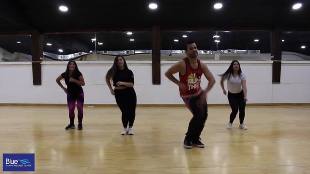 Arriba de lo mal Hecho - La Charanga Habanera / ZUMBA смотреть онлайн