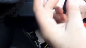 Toyota Yaris Parking Light Bulb Replacement / Замена лампочек габаритных огней на Тойота Ярис