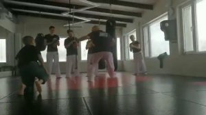 капоэйра в Москве, дети сальто, сальто назад, южное Медведково, бабушкинская, сальто боком!)