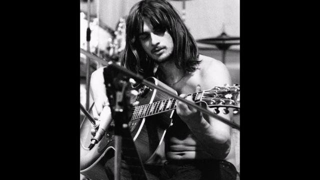 Mike Oldfield, 1984, IN THE POOL смотреть онлайн