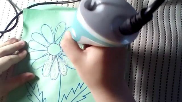 Рисунок ромашка 3D ручкой.