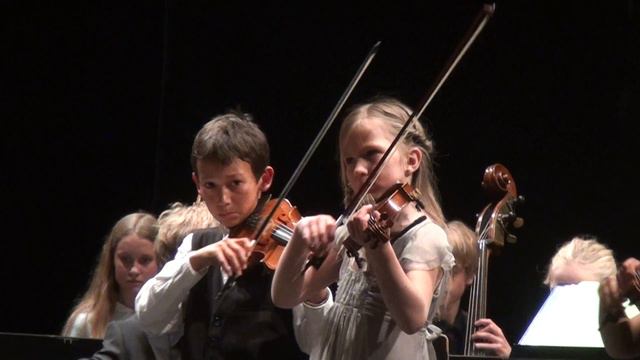 Zapolski Strings play F.Händel: Hallelujah from Messiah Tivoli Koncertsal 26.06.13 смотреть онлайн