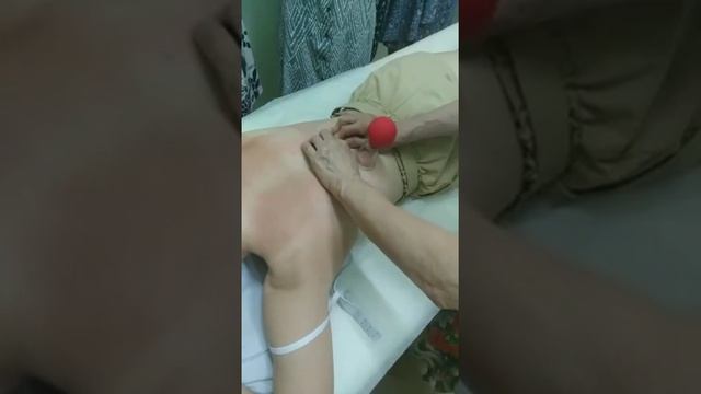 Массаж спины банкой часть 2 красноты смотреть онлайн