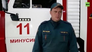 В Красноярском крае спасатель МЧС более двух часов держал девочку, упавшую в шлюз