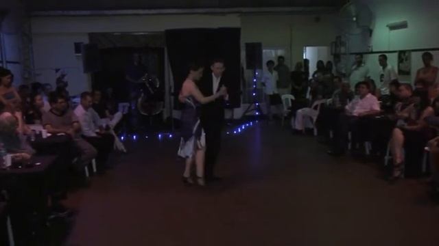 Gabriela y Axel / Milonga El Debute 23.11.13 смотреть онлайн
