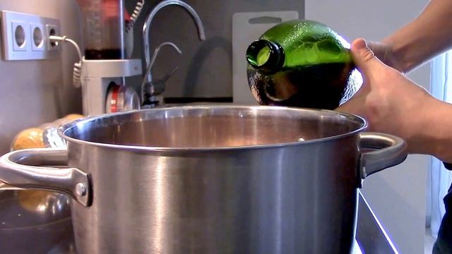 Вепрево колено с картофелем