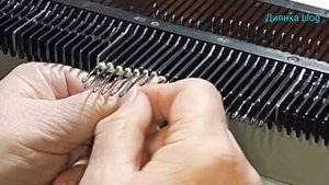 Способ набора петель на вязальной машине. Как закрыть петли.