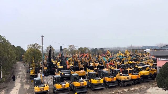 Used excavators are for sale in China. Good quality and factory price. Contact me for details.
