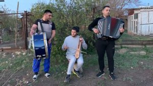 Душевная музыка, из Чалтыря.