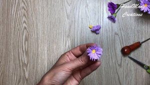 Маленькие хризантемы/ Сентябринки/ Chrysanthemum/ Цветы из гофрированной бумаги