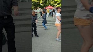 28.05.23г.  "ОЛЯ"... звучит на танцполе в Гомельском парке...
