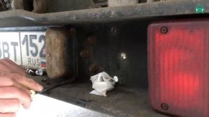 Замена ламп в фонаре освещения номерного знака Газели Некст.