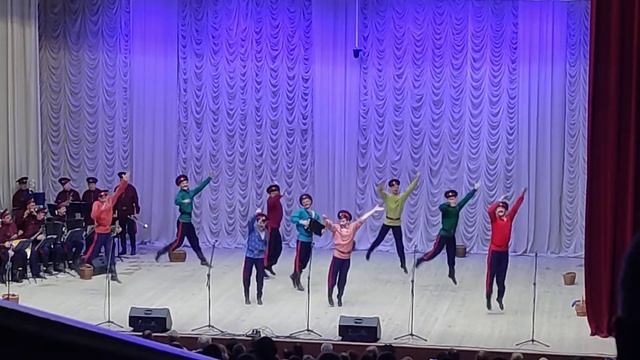 Ансамбль песни и пляски Донских казаков им. А. Квасова. смотреть онлайн