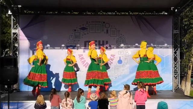 День Академгородка - русский танец Калина (г. Иркутск, 2019 г.) смотреть онлайн