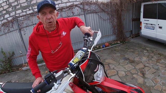 Тугой выжим сцепления на эндуро мотоцикле. Что делать? смотреть онлайн