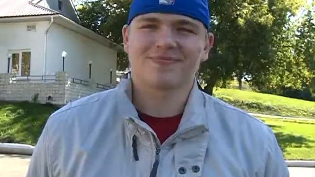 Хоккеисты Медногорского "Металлурга" посетили ООО "ММСК" смотреть онлайн