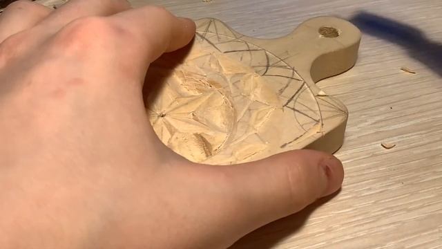 Изготовление разделочной доски с резьбой смотреть онлайн