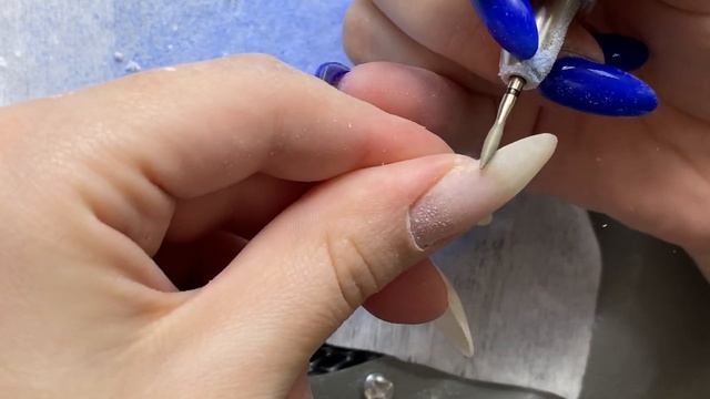 Маникюр самой себе. Поднятие клюющего ногтя? нюдовый маникюр