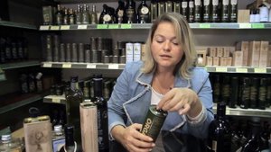 Как открывать оливковое масло | 16+