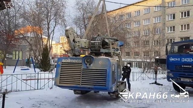 Работа автокрана 50 тонн. Подъем многофункциональной буровой установки Soilmec SM-9.