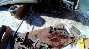 Меняю задние ступицы.  Устраняю главную проблему своего Соляриса.  Продолжение