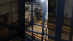 козырёк из профильной трубы,с элементом холодной ковки,художественная ковка