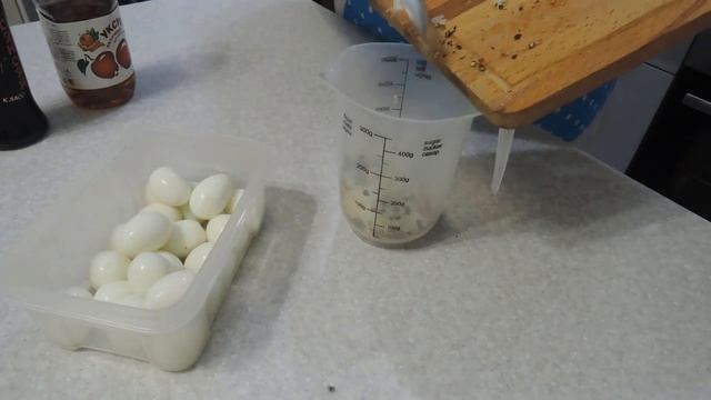 Маринованные перепелиные яйца. Закуска.