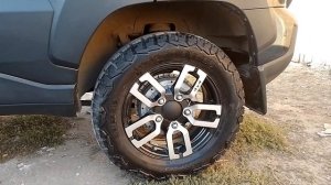 чернитель для  а/т резины , полиролька кузова и пластикого обвеса ваз нива тревел