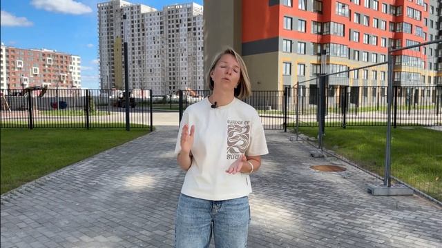Новосаратовка - город-спутник Санкт-Петербурга и недорогих квартир.