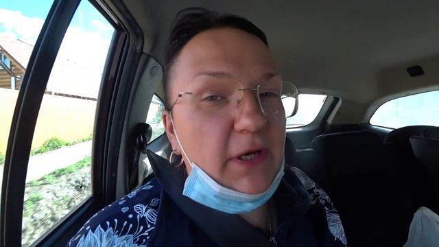 Подпростыла. Гладили бельё. Попроведовали деда. Зацвела королевская герань. Жареный адыгейский сыр.