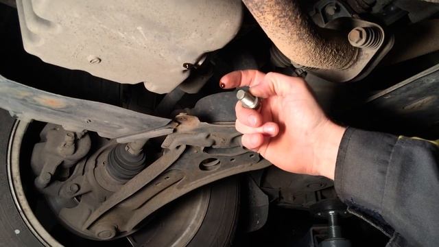 Как поменять масло Suzuki SX4 смотреть онлайн