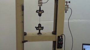 Испытания резины на разрывной машине