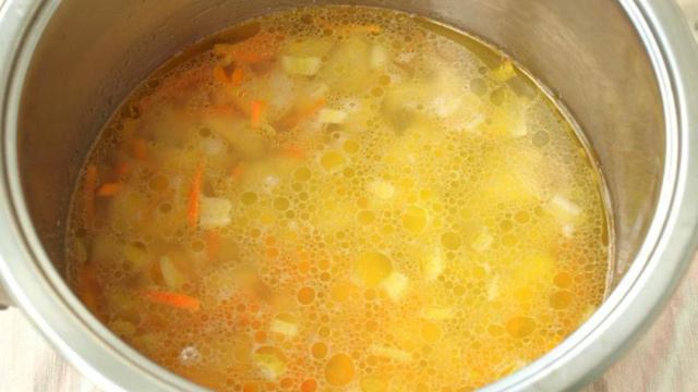 Суп с кабачками и помидорами
