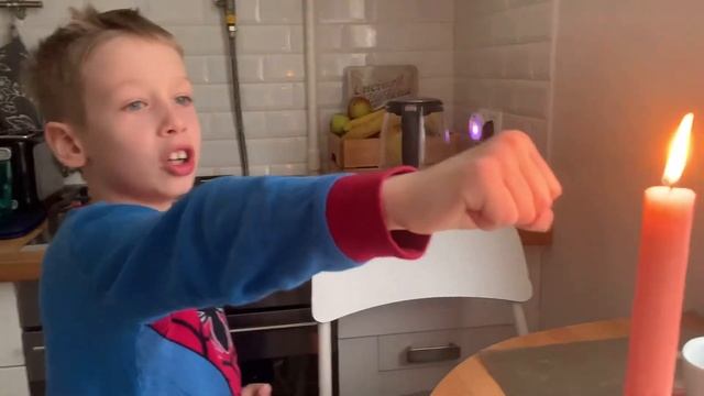 #тхэквондо #отработкаудара #джумокджируги Домашнее задание. Отработка удара Джумок джируги на свечк смотреть онлайн