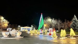 Несмотря НИ НА ЧТО!Севастополь ГОТОВ встречать НОВЫЙ ГОД 2023!Приморский бульвар и площадь Нахимова!