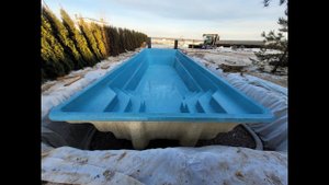 Зимняя доставка и установка композитного бассейна 10,5 на 3,7
