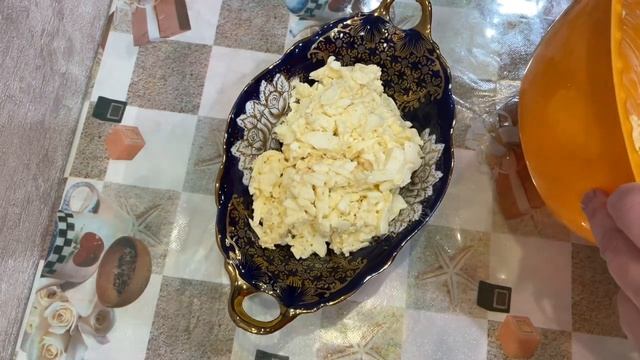 Салат ЕВРЕЙСКИЙ и чёрный  сливочный хлеб! Рецепт из СССР!