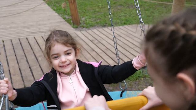 VLOG Взяли Алису и Дашу и уехали в Киев смотреть онлайн