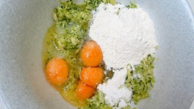 Кабачковая пицца в духовке