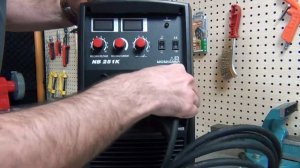 Обзор сварочного полуавтомата HUGONG NB 251K