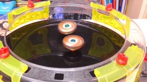 Fafnir F4 КОПИЯ TD ПРАВОСТОРОННИЙ Бейблэйд ФАФНИР Ф4 - обзор, битвы BeyBlade Burst