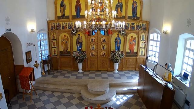 Радоница. Поминовение усопших. Божественная литургия, Панихида