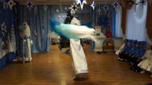 СНЕГУРОЧКА | НОВОГОДНИЕ ВЫСТУПЛЕНИЕ ДЛЯ ДЕТЕЙ | ТАНЕЦ С ВЕЕРАМИ | ВЫХОД СНЕГУРОЧКИ